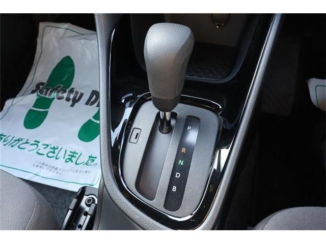 TOYOTA YARIS HYBRID 2023 Image 31