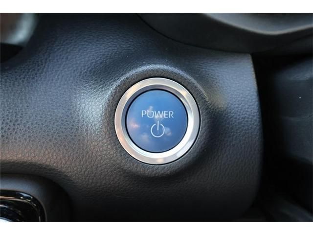 TOYOTA YARIS HYBRID 2023 Image 31