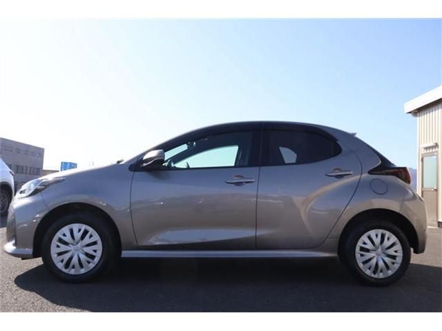 TOYOTA YARIS HYBRID 2023 Image 31