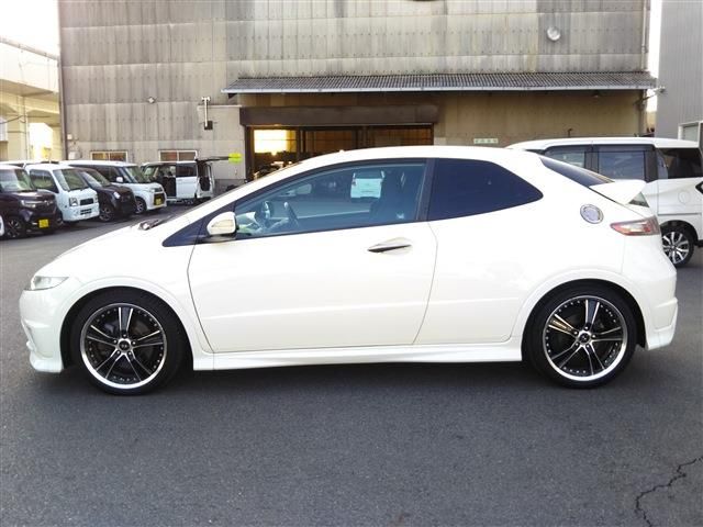 HONDA CIVIC HATCHBACK 2011 Image 31
