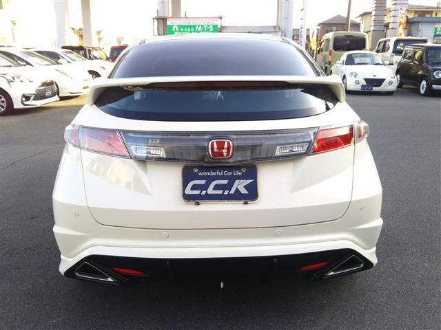 HONDA CIVIC HATCHBACK 2011 Image 31