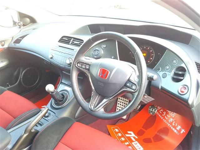 HONDA CIVIC HATCHBACK 2011 Image 31