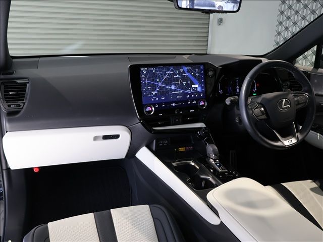 TOYOTA LEXUS NX350H AWD 2023 Image 31