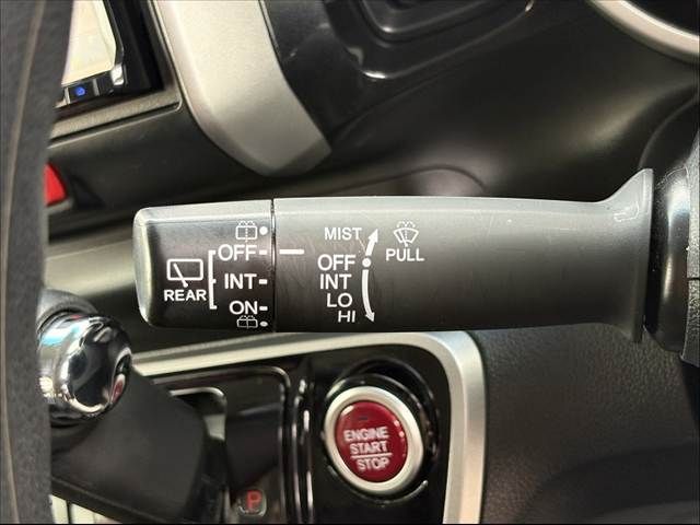 HONDA N BOX CUSTOM 2013 Image 31