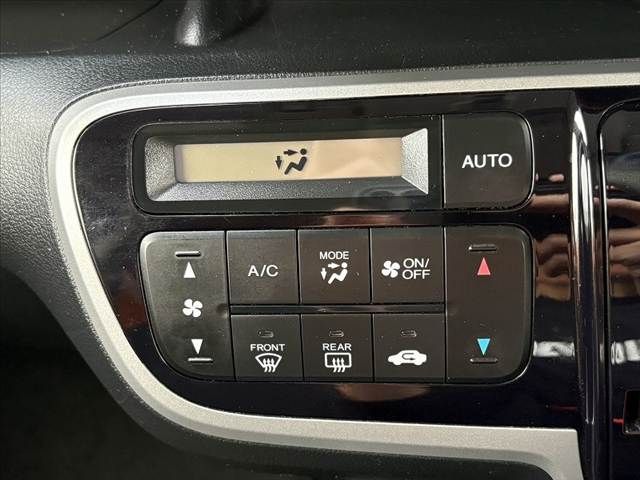 HONDA N BOX CUSTOM 2013 Image 31