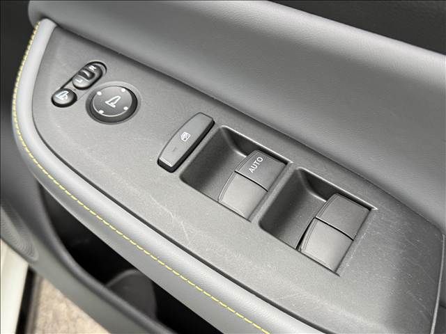 HONDA FIT E:HEV 2023 Image 31