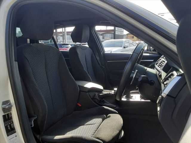 BMW 3SERIES SEDAN 2017 Image 31