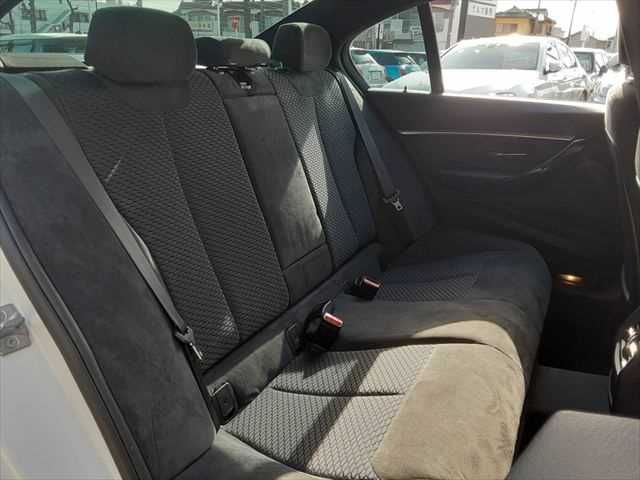 BMW 3SERIES SEDAN 2017 Image 31