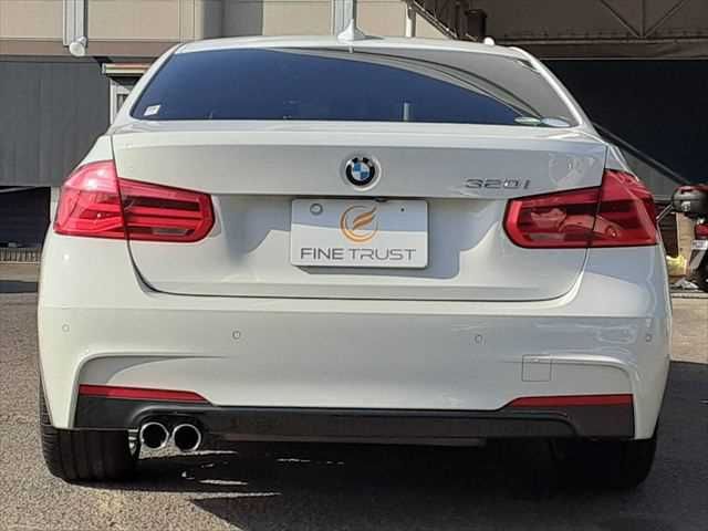 BMW 3SERIES SEDAN 2017 Image 31