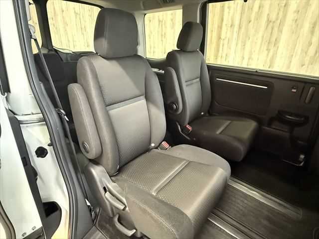 HONDA STEPWAGON E:HEV SPAD 2021 Image 31