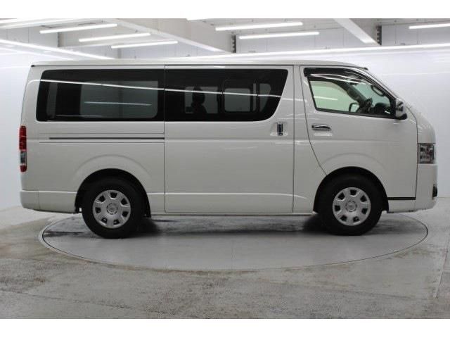 TOYOTA HIACE VAN 2WD 2016 Image 31