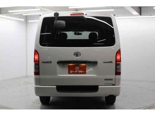 TOYOTA HIACE VAN 2WD 2016 Image 31