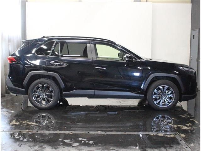 TOYOTA RAV4 HYBRID 4WD 2022 Image 31