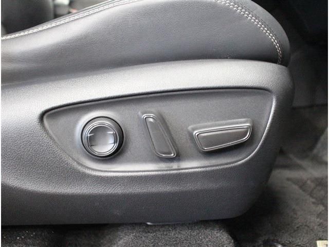 TOYOTA RAV4 HYBRID 4WD 2022 Image 31