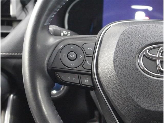 TOYOTA RAV4 HYBRID 4WD 2022 Image 31