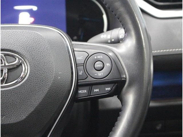 TOYOTA RAV4 HYBRID 4WD 2022 Image 31