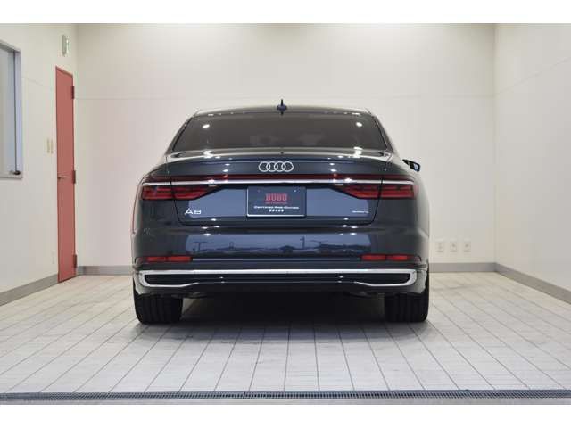 AUDI A8 2023 Image 31