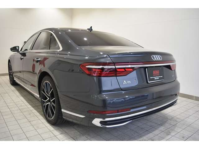 AUDI A8 2023 Image 31
