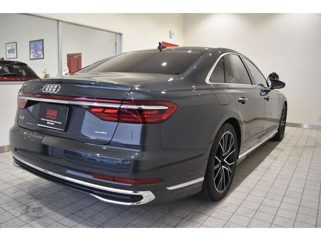 AUDI A8 2023 Image 31