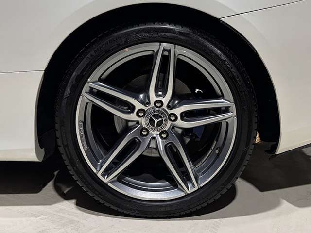 MERCEDES BENZ E CLAS 2018 Image 31