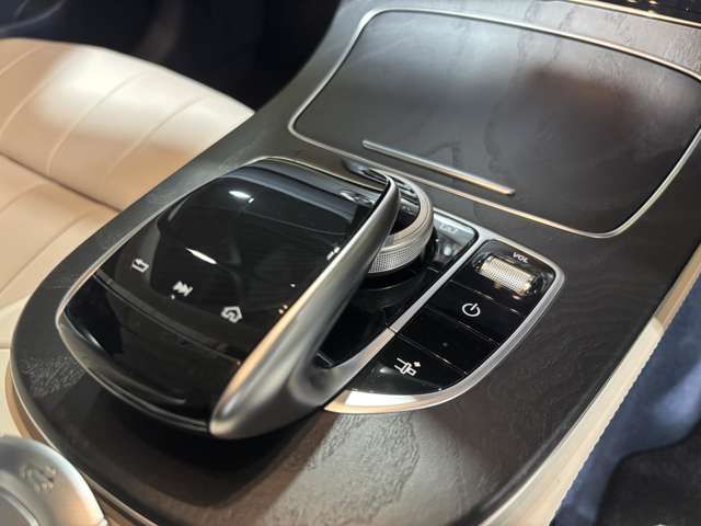 MERCEDES BENZ E CLAS 2018 Image 31