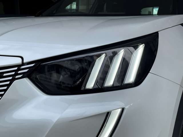 PEUGEOT E-2008 2022 Image 31