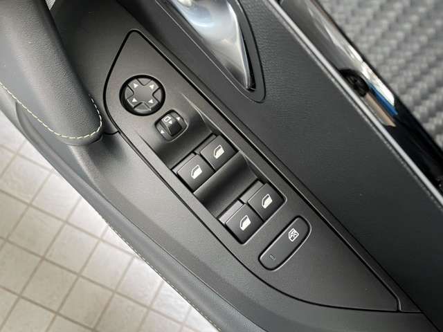 PEUGEOT E-2008 2022 Image 31