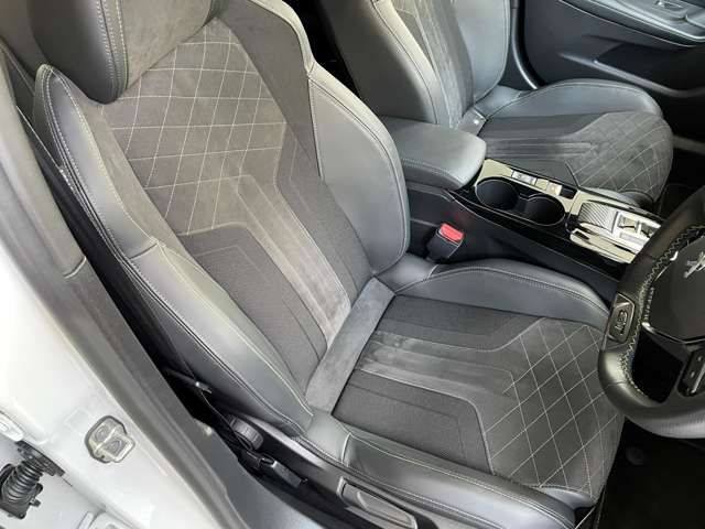 PEUGEOT E-2008 2022 Image 31