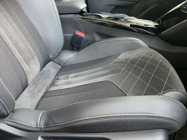 PEUGEOT E-2008 2022 Image 31