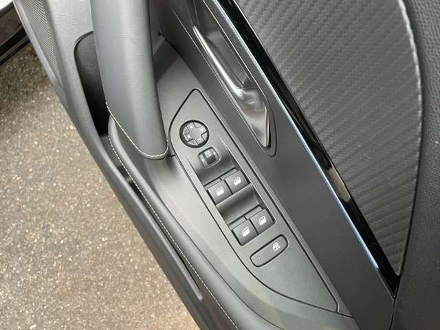 PEUGEOT E-2008 2023 Image 31