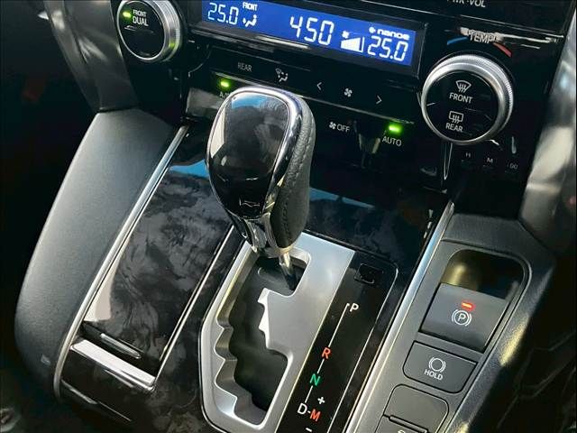 TOYOTA VELLFIRE 2020 Image 31