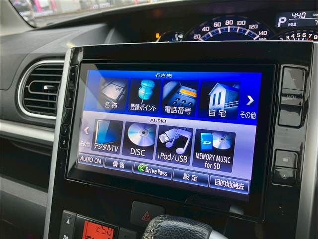 DAIHATSU TANTO CUSTOM 4WD 2015 Image 31