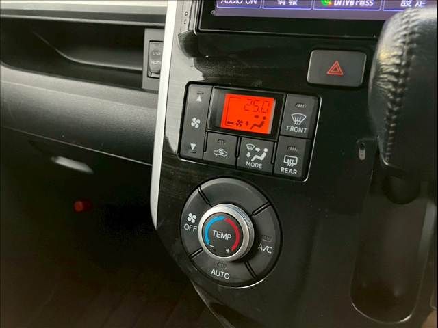 DAIHATSU TANTO CUSTOM 4WD 2015 Image 31