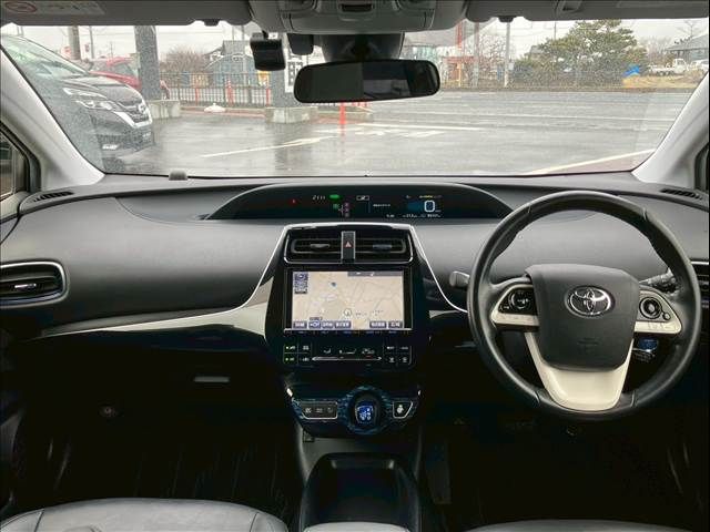 TOYOTA PRIUS 2016 Image 31
