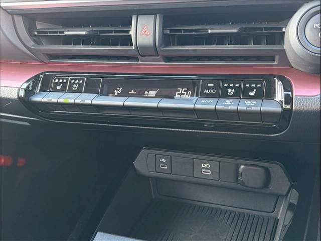 TOYOTA PRIUS 2023 Image 31