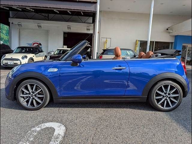 BMW MINI COOPER S OPEN 2018 Image 31