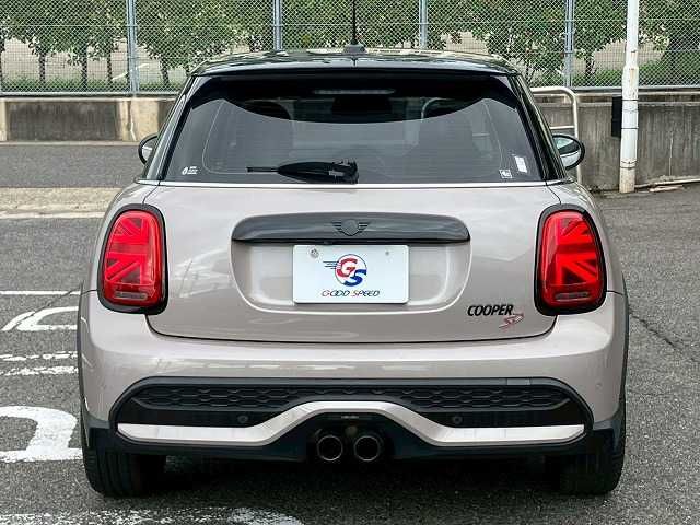 BMW MINI COOPER SD 5DOOR 2022 Image 31