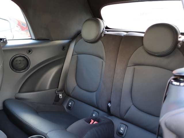 BMW MINI COOPER S OPEN 2023 Image 31