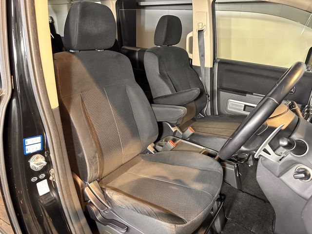 MITSUBISHI DELICA D:5 2WD 2013 Image 31