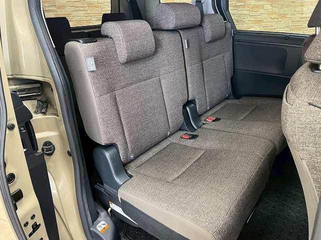 TOYOTA SIENTA HYBRID 2023 Image 31