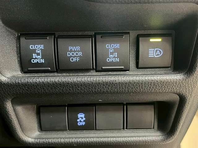 TOYOTA SIENTA HYBRID 2023 Image 31