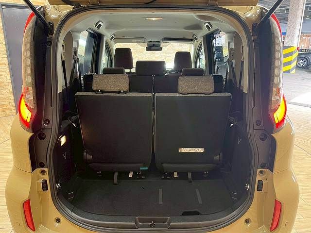 TOYOTA SIENTA HYBRID 2023 Image 31