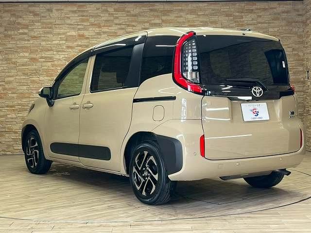 TOYOTA SIENTA HYBRID 2023 Image 31