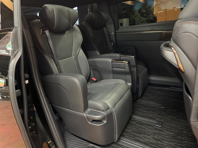 TOYOTA ALPHARD 2024 Image 31