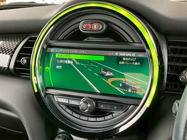 BMW MINI COOPER S 2019 Image 31