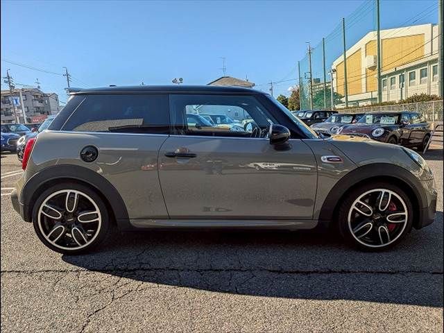 BMW MINI 2019 Image 31