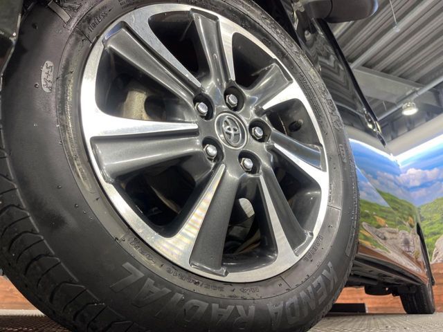 TOYOTA VOXY 2017 Image 31