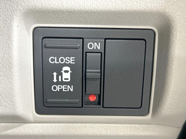 HONDA N BOX 2025 Image 31