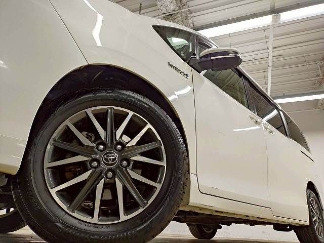 TOYOTA VOXY HYBRID 2014 Image 31