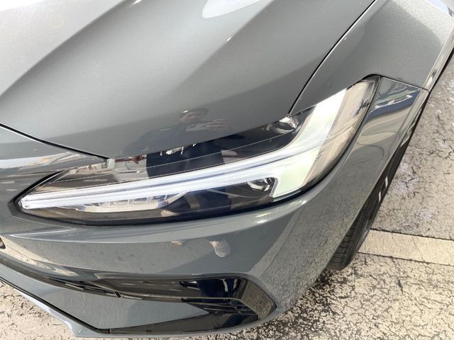 VOLVO S90 2023 Image 31